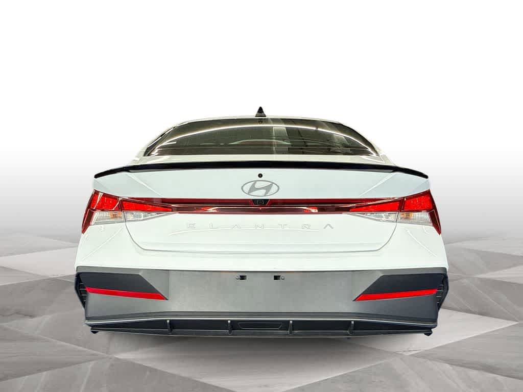Used 2025 Hyundai Elantra Sport FWD image 7