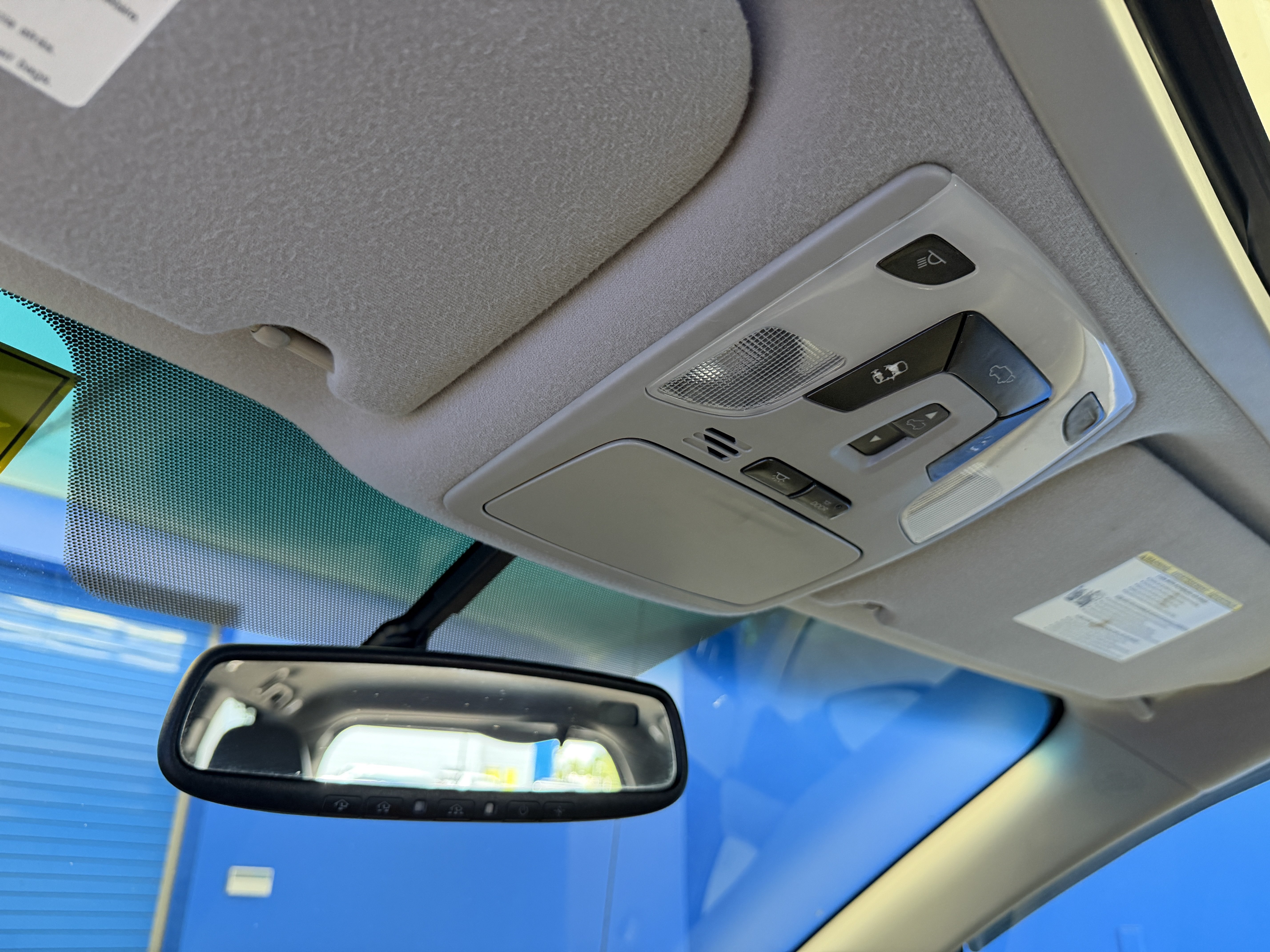 Used 2011 Toyota Sienna XLE FWD image 25