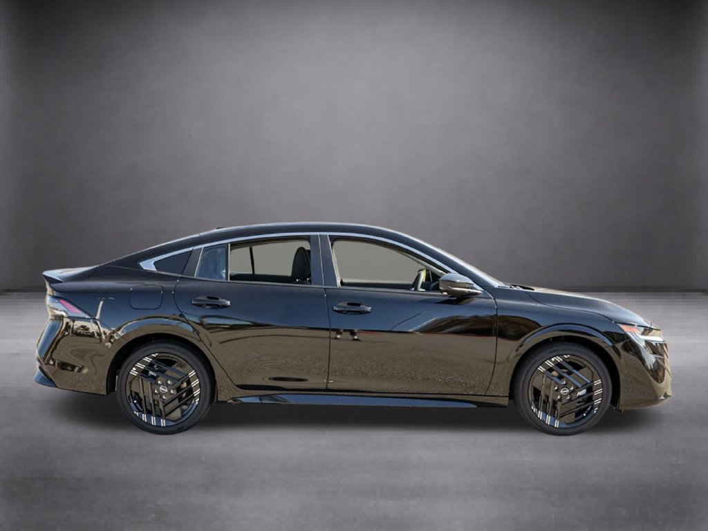 New 2026 Nissan Sentra SR w/ Floor Mat Package FWD image 3