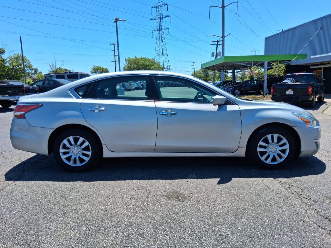 Used 2015 Nissan Altima 2.5 S FWD image 3