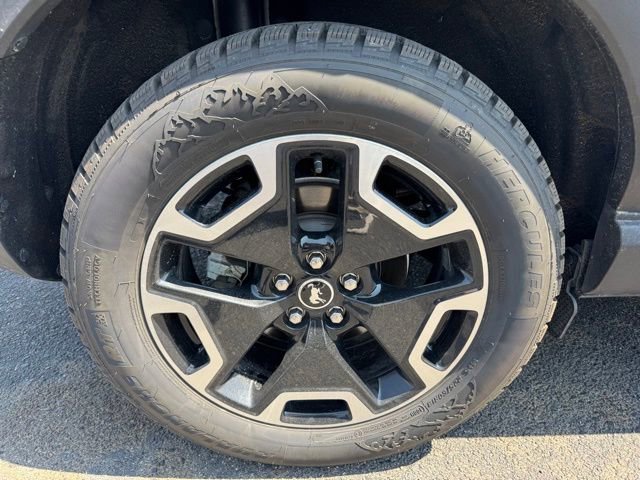 Used 2021 Ford Bronco Sport Outer Banks image 10