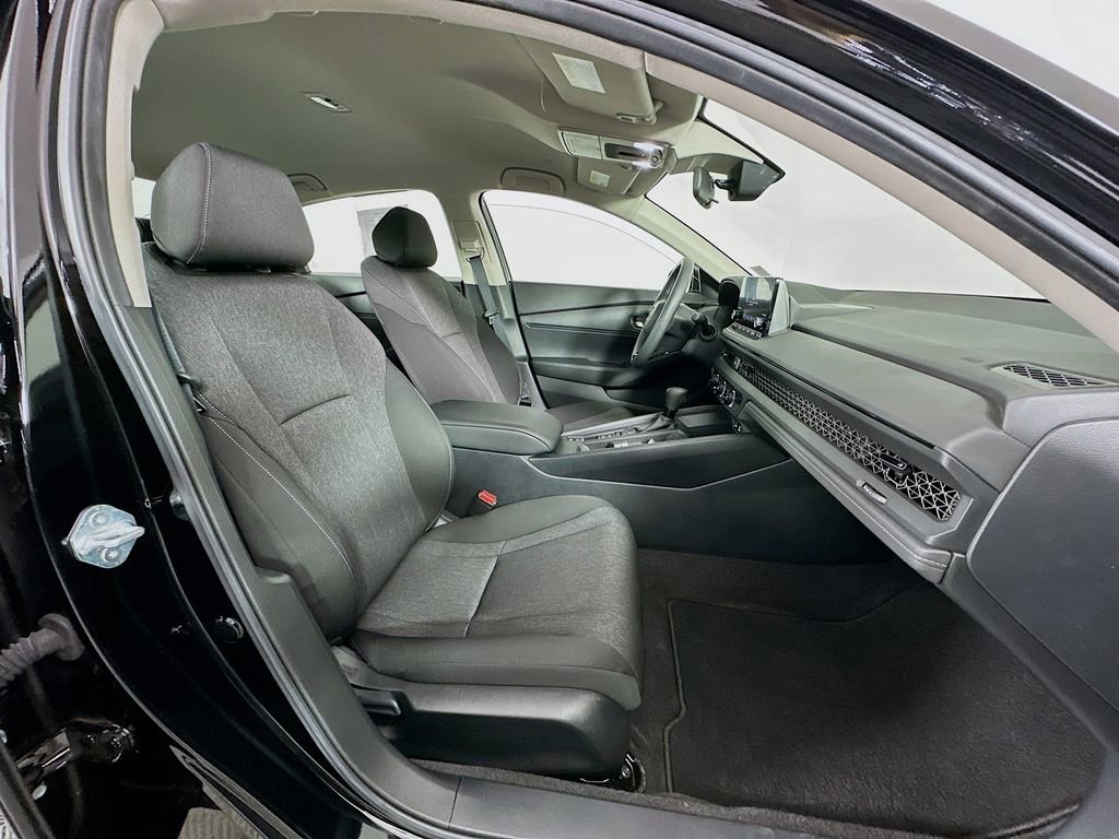 Used 2023 Honda Accord LX image 25