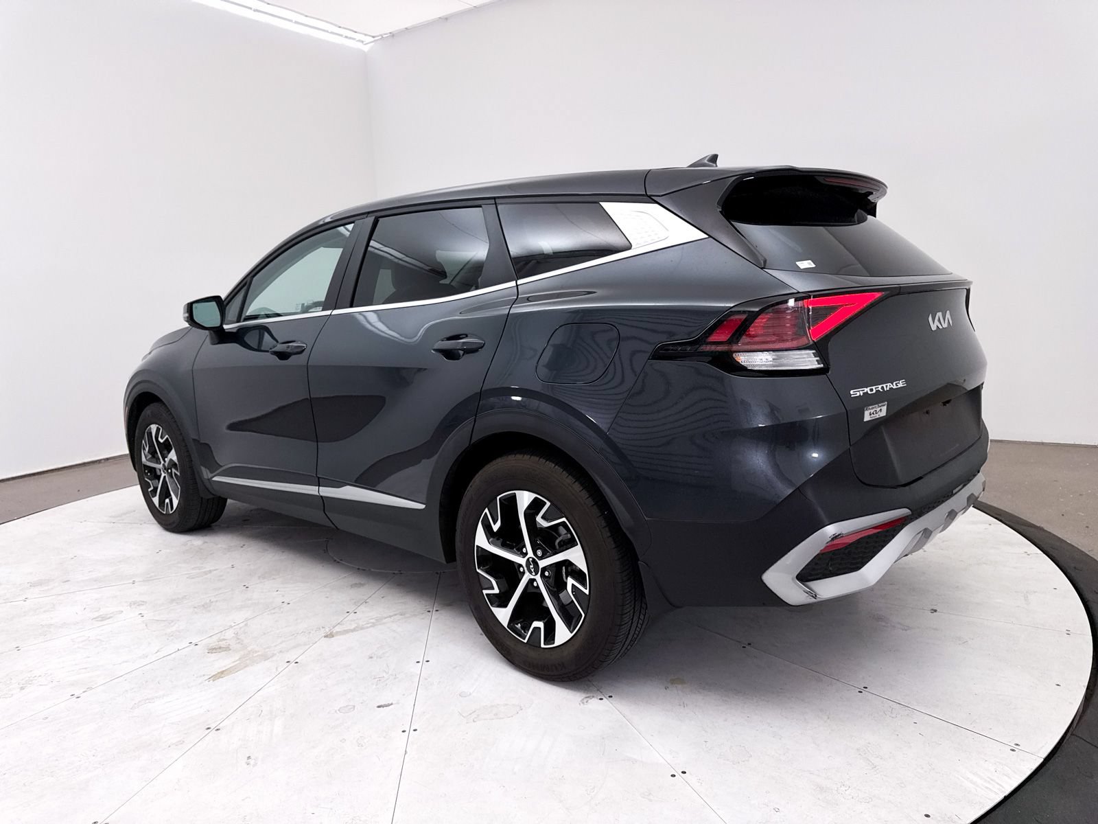 Certified 2023 Kia Sportage EX FWD image 15