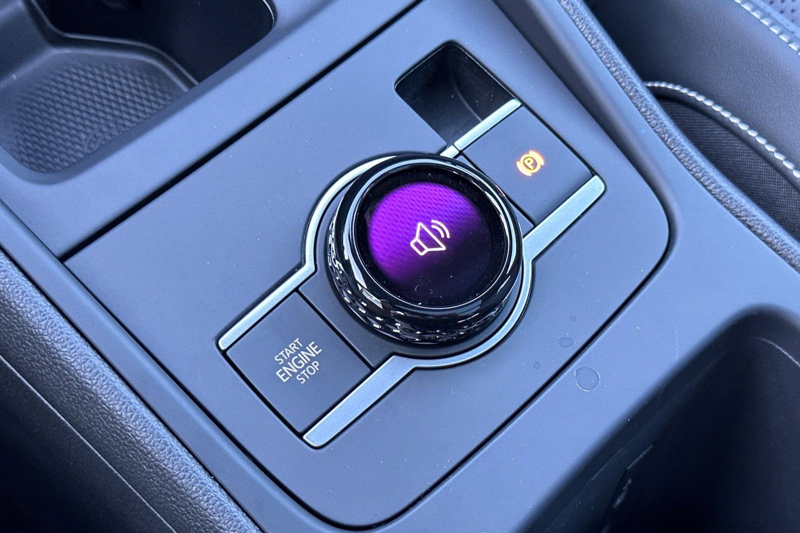 New 2026 Volkswagen Tiguan SE R-Line image 20