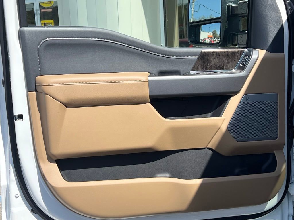 New 2025 Ford F350 Lariat w/ Lariat Ultimate Package AWD/4WD image 31