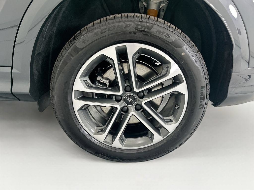 Used 2026 Audi Q5 Premium Plus w/ Premium Plus AWD/4WD image 30