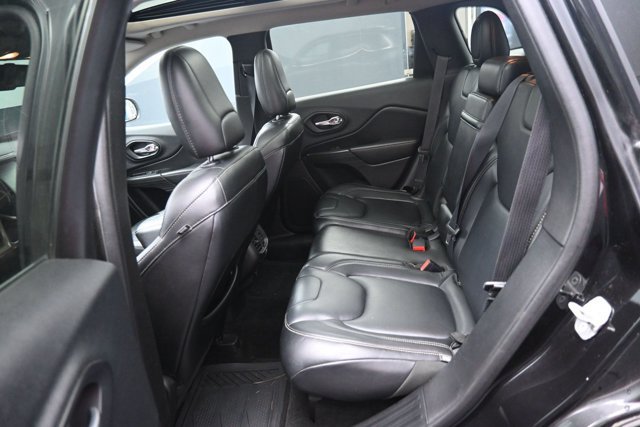 Used 2014 Jeep Cherokee Limited AWD/4WD image 31