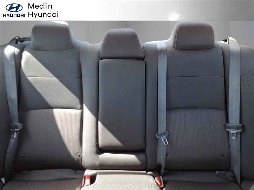 Used 2024 Nissan Altima 2.5 SV FWD image 13