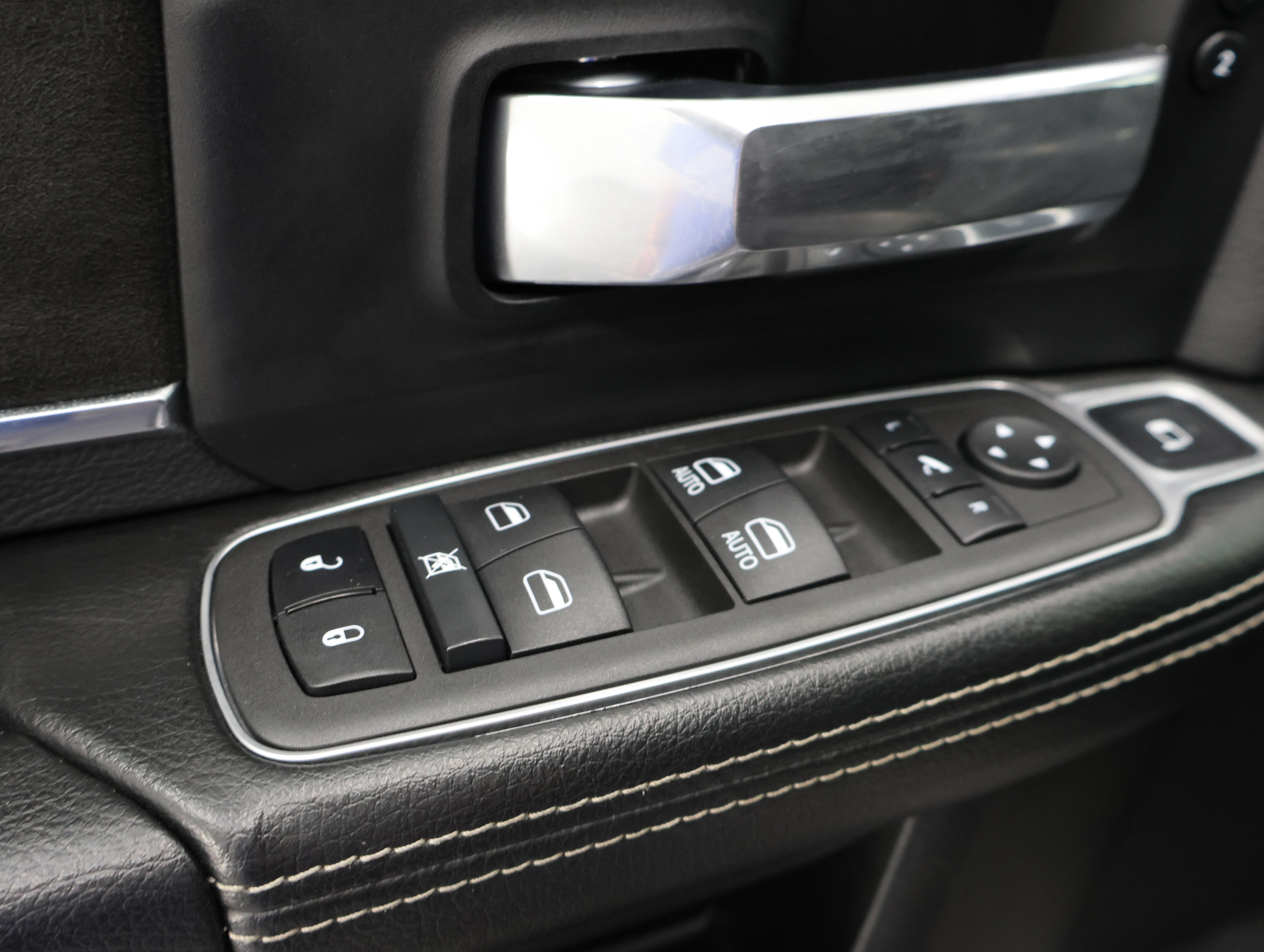Used 2022 RAM 2500 Laramie AWD/4WD image 43
