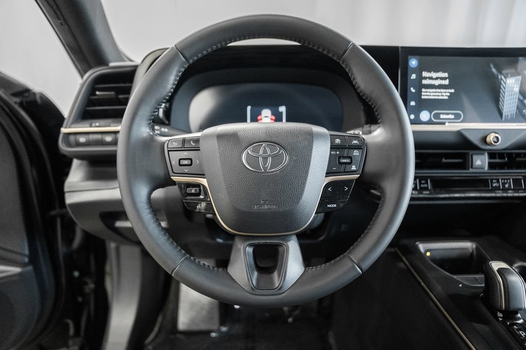 Used 2023 Toyota Crown AWD/4WD image 19