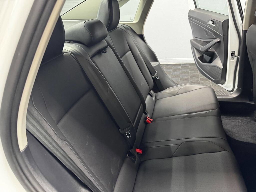 Used 2019 Volkswagen Jetta SE image 51