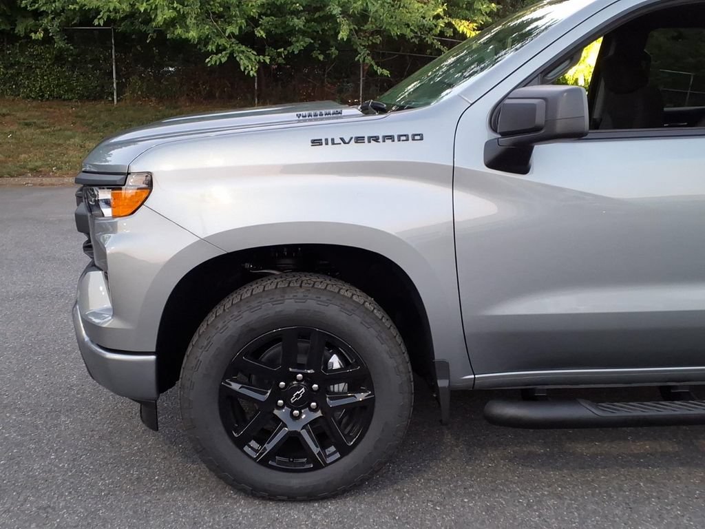 New 2026 Chevrolet Silverado 1500 Custom w/ Turbomax Blackout Package AWD/4WD image 7