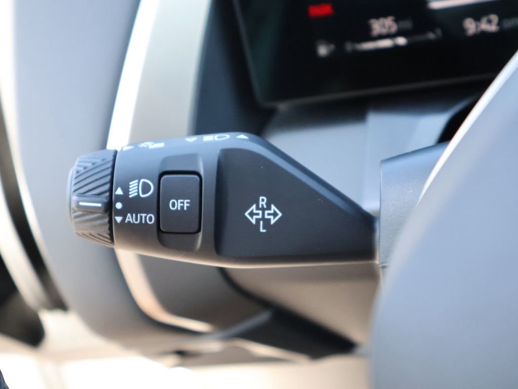 New 2025 BMW X3 xDrive30i w/ Premium Package image 38