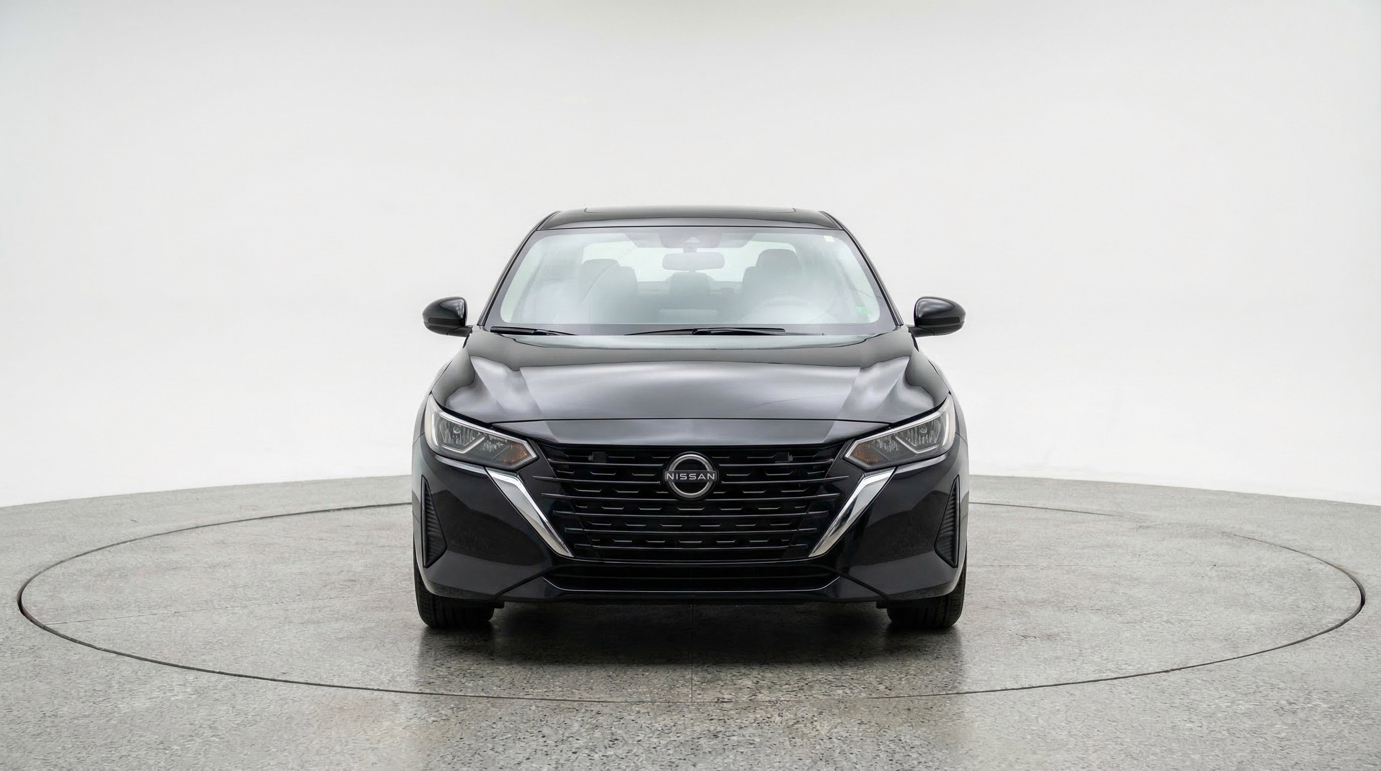 Used 2025 Nissan Sentra SV image 2