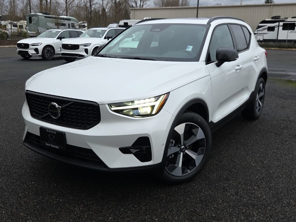 New 2026 Volvo XC40 B5 Plus w/ Protection Package Premier AWD/4WD image 1
