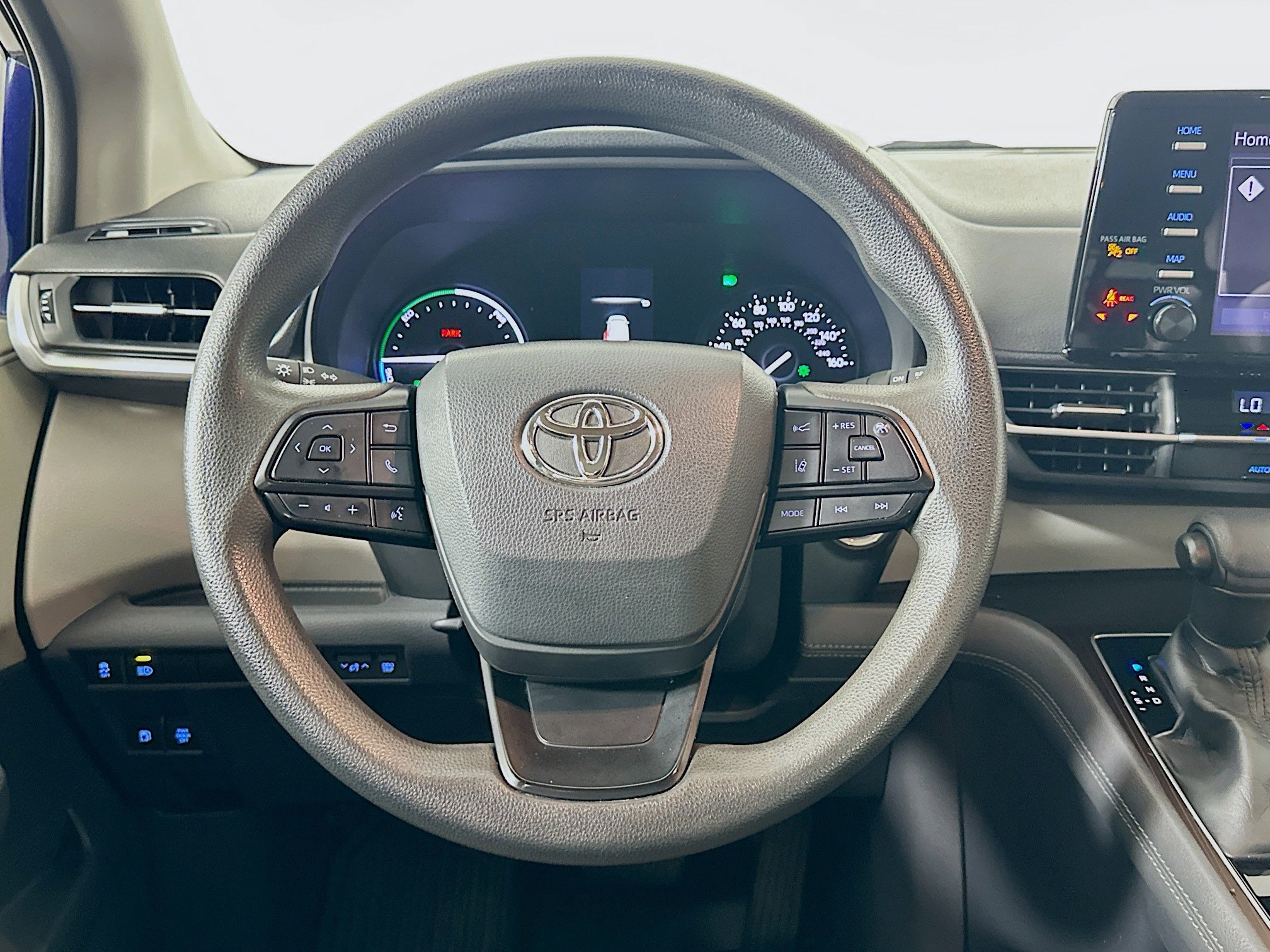 Used 2022 Toyota Sienna LE FWD image 18
