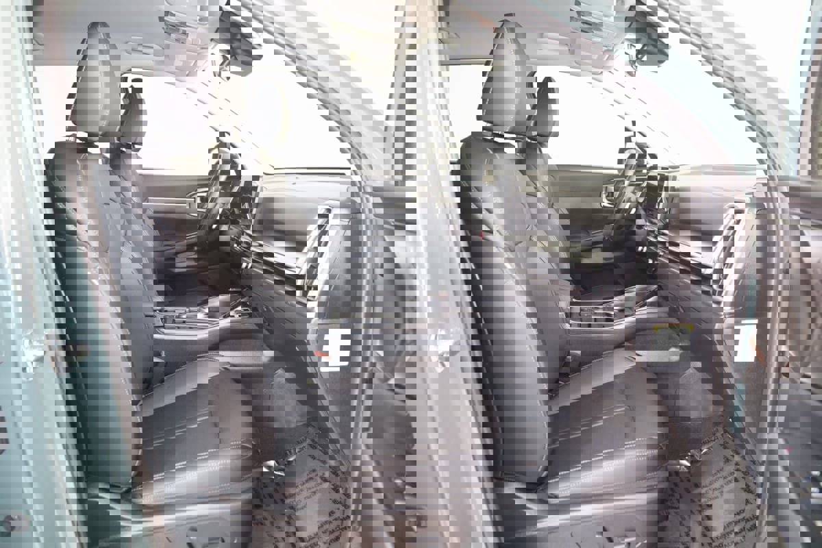 Used 2025 Kia Sorento EX image 12