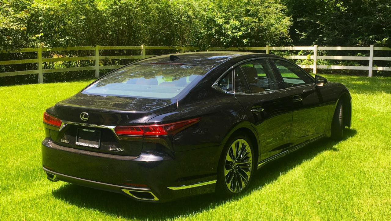 Used 2023 Lexus LS 500 w/ Interior Upgrade Package RWD image 6