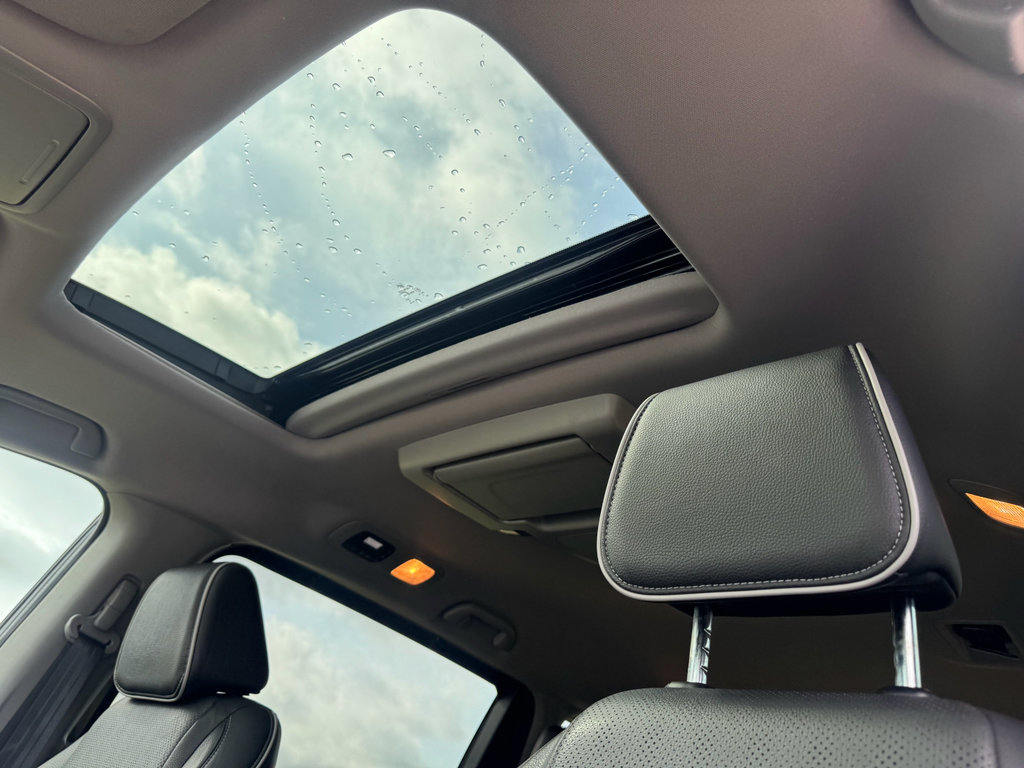 Certified 2024 Honda Odyssey Elite image 22