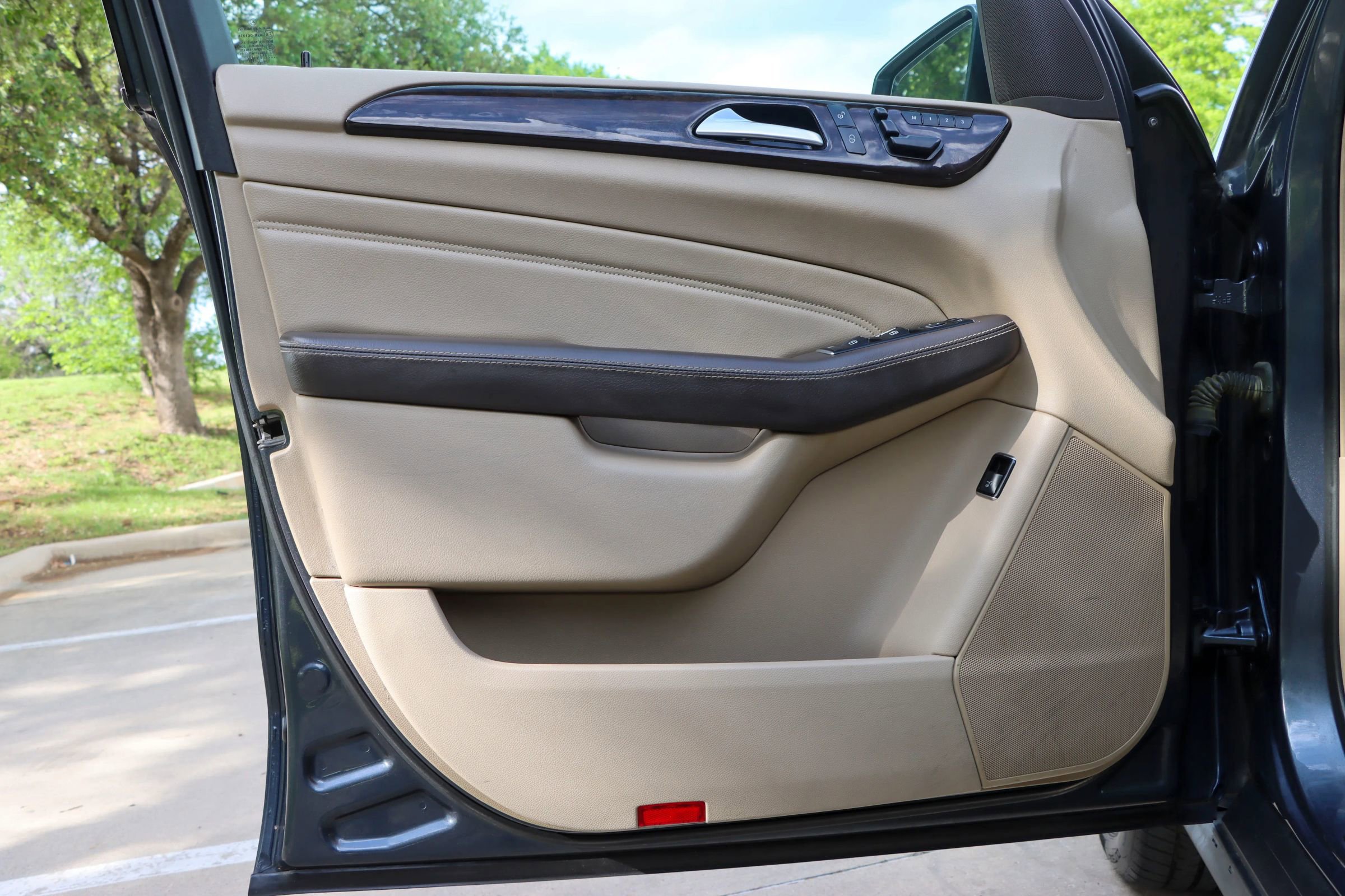 Used 2015 Mercedes-Benz ML 350 2WD w/ Premium 1 Package image 13