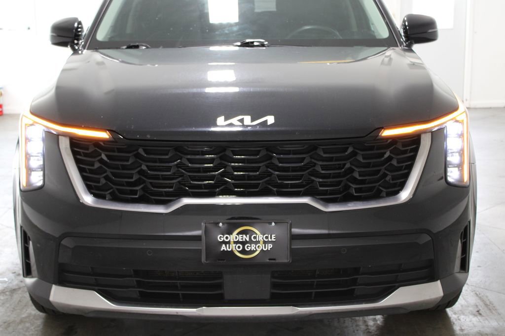 Used 2024 Kia Sorento S image 56