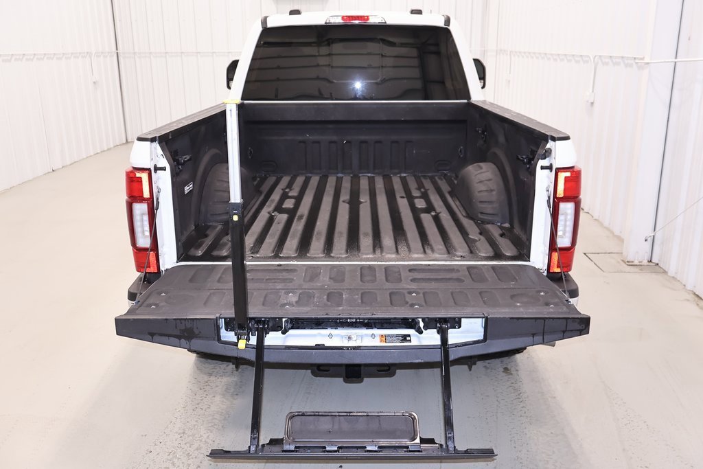 Certified 2022 Ford F250 Lariat w/ Lariat Ultimate Package image 42
