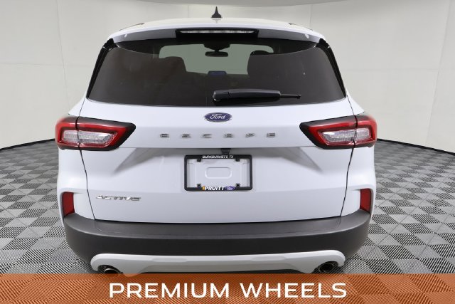 Used 2025 Ford Escape Active FWD image 8