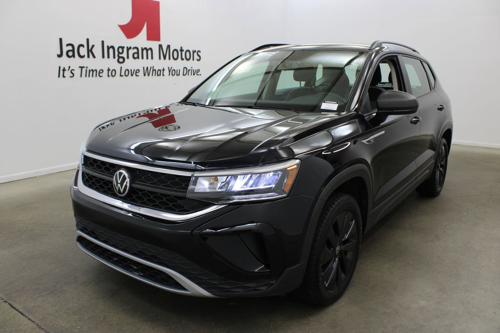 Certified 2022 Volkswagen Taos S FWD image 2