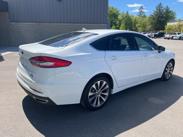 Used 2020 Ford Fusion SE AWD/4WD image 5