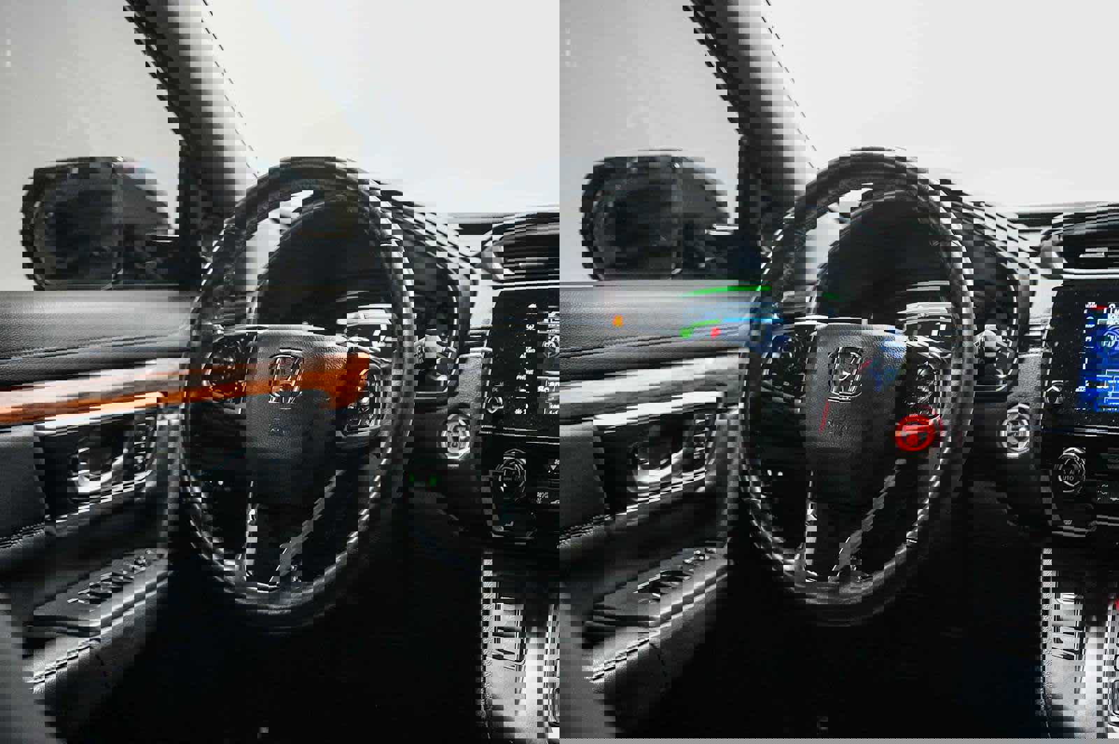 Used 2022 Honda CR-V Touring image 17