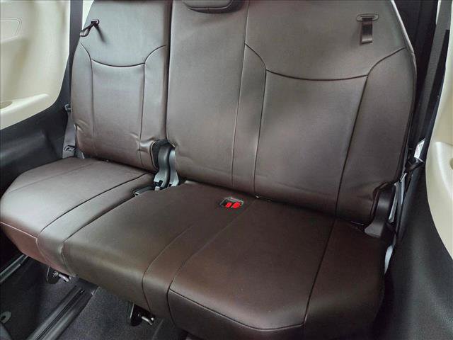 Certified 2024 Toyota Sienna Platinum AWD/4WD image 22