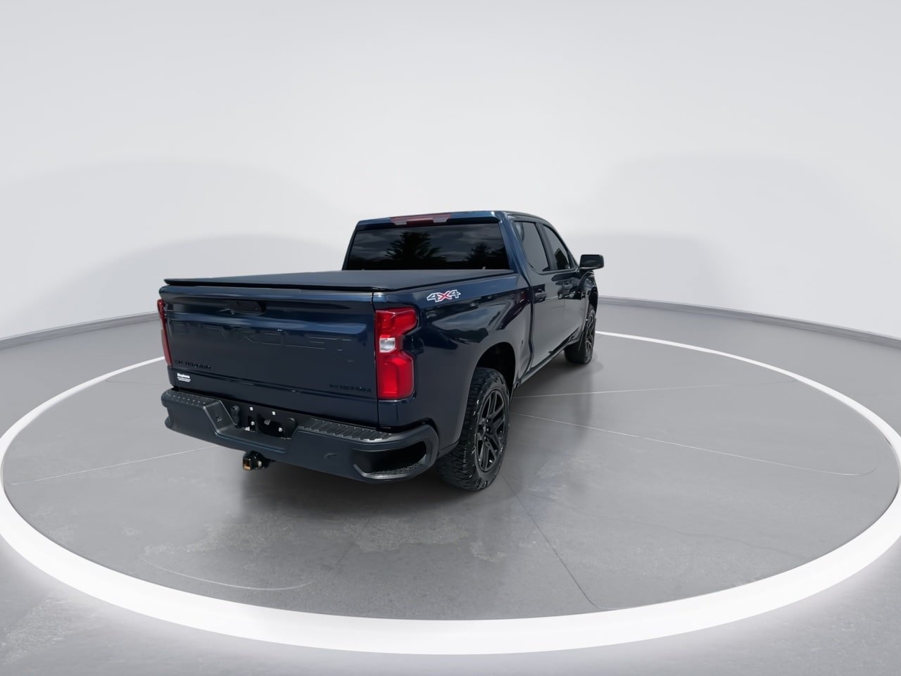 Used 2022 Chevrolet Silverado 1500 Custom w/ LPO, Blackout Package AWD/4WD image 18