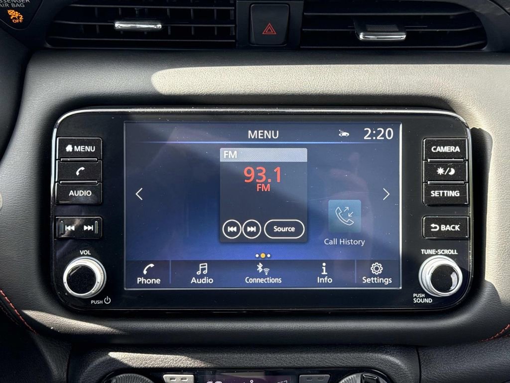 Used 2023 Nissan Kicks SR w/ SR Premium Package FWD image 4