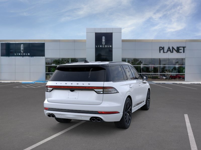 New 2026 Lincoln Aviator Black Label w/ Black Label Special Edition AWD/4WD image 8
