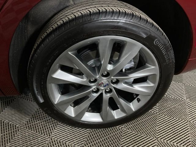 Used 2023 Buick Envision Avenir image 46