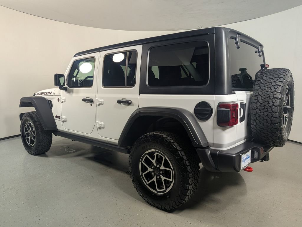 Used 2026 Jeep Wrangler Unlimited Rubicon AWD/4WD image 6