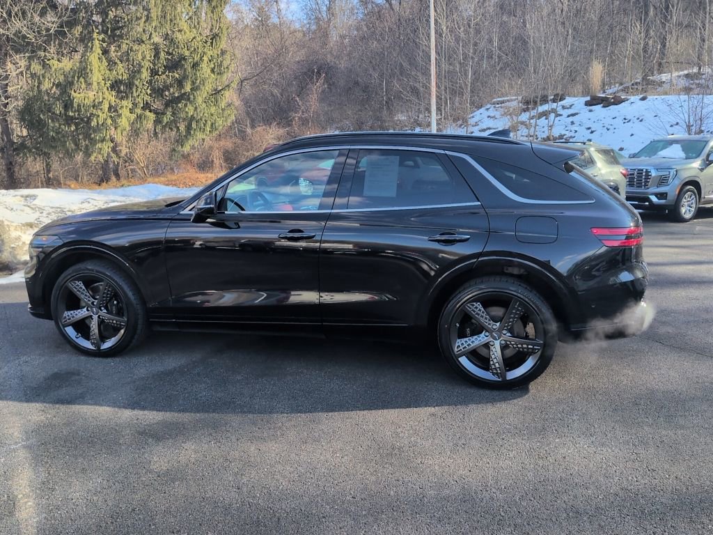 Used 2023 Genesis GV70 3.5T Sport w/ Sport Prestige Package image 9