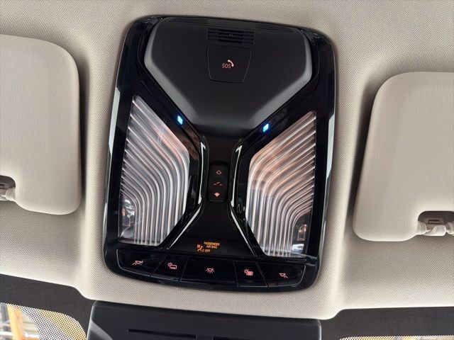 Used 2026 BMW X7 xDrive40i w/ Premium Package image 32