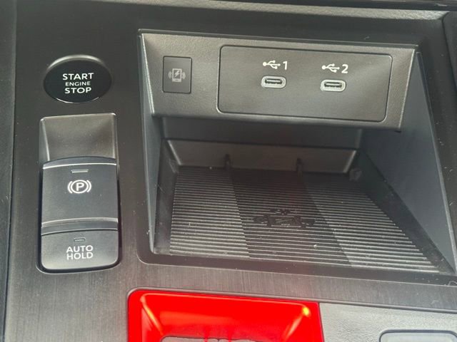 New 2025 Nissan Kicks SR w/ SR Premium Package image 41