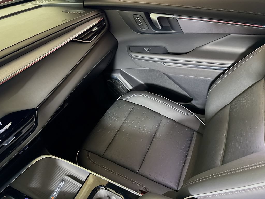 Certified 2026 Buick Enclave Sport Touring FWD image 22