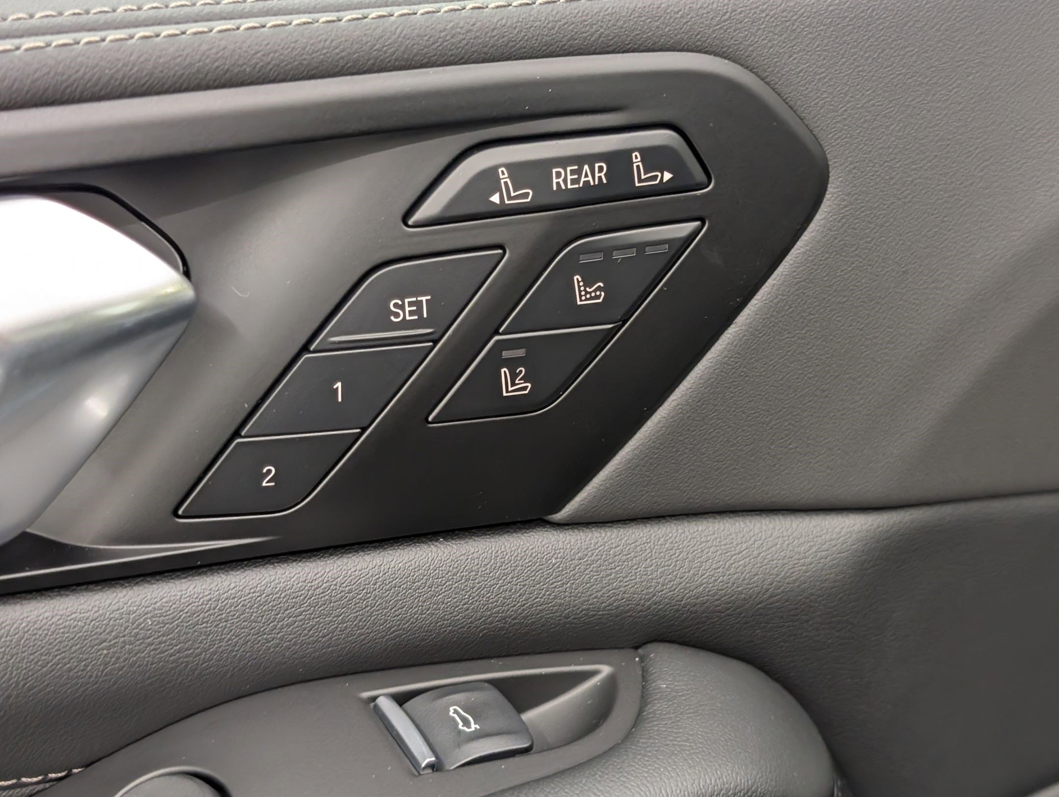 New 2026 BMW X7 xDrive40i w/ Executive Package image 22