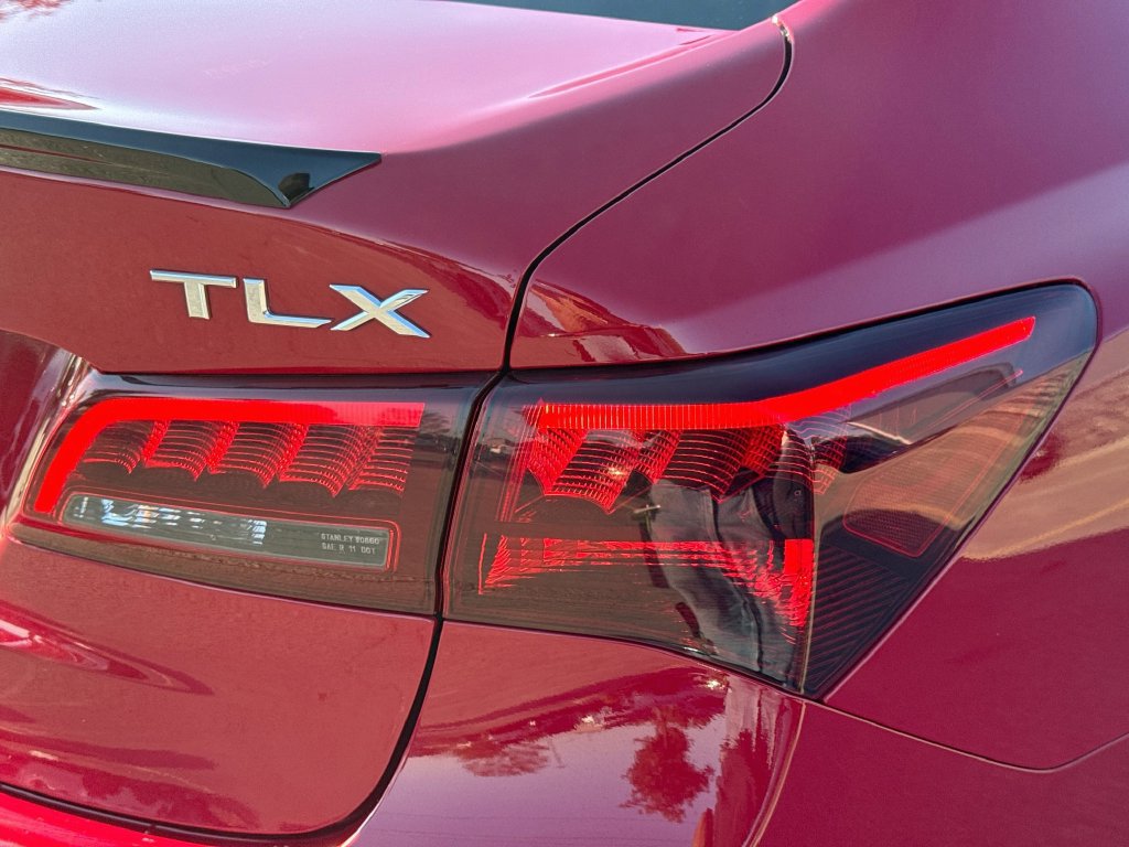 Used 2018 Acura TLX w/ Technology & A-SPEC Package FWD image 33