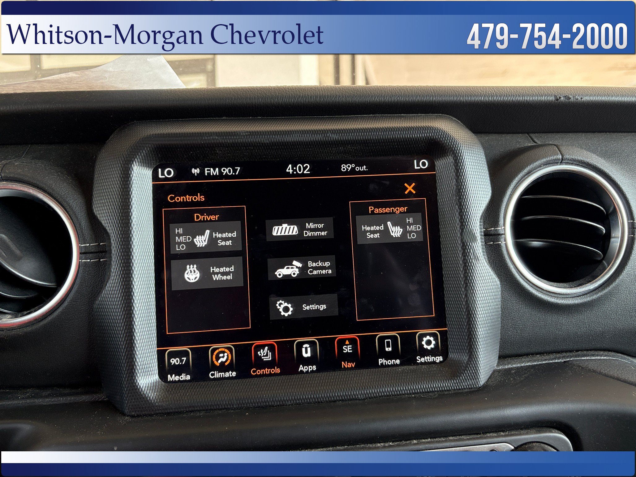 Used 2022 Jeep Wrangler Unlimited Sahara w/ Cold Weather Group AWD/4WD image 14