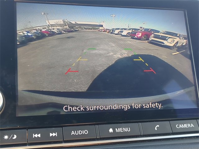 Used 2023 Nissan Rogue SV image 24