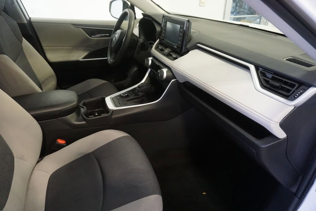 Used 2022 Toyota RAV4 XLE w/ Convenience Package AWD/4WD image 22