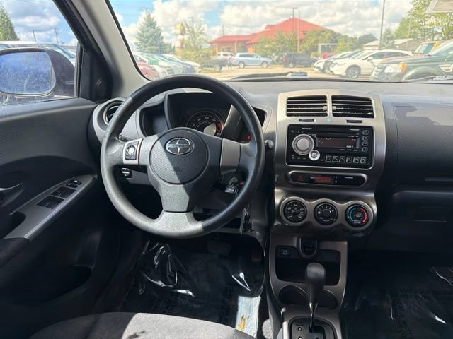 Used 2011 Scion xD FWD image 8