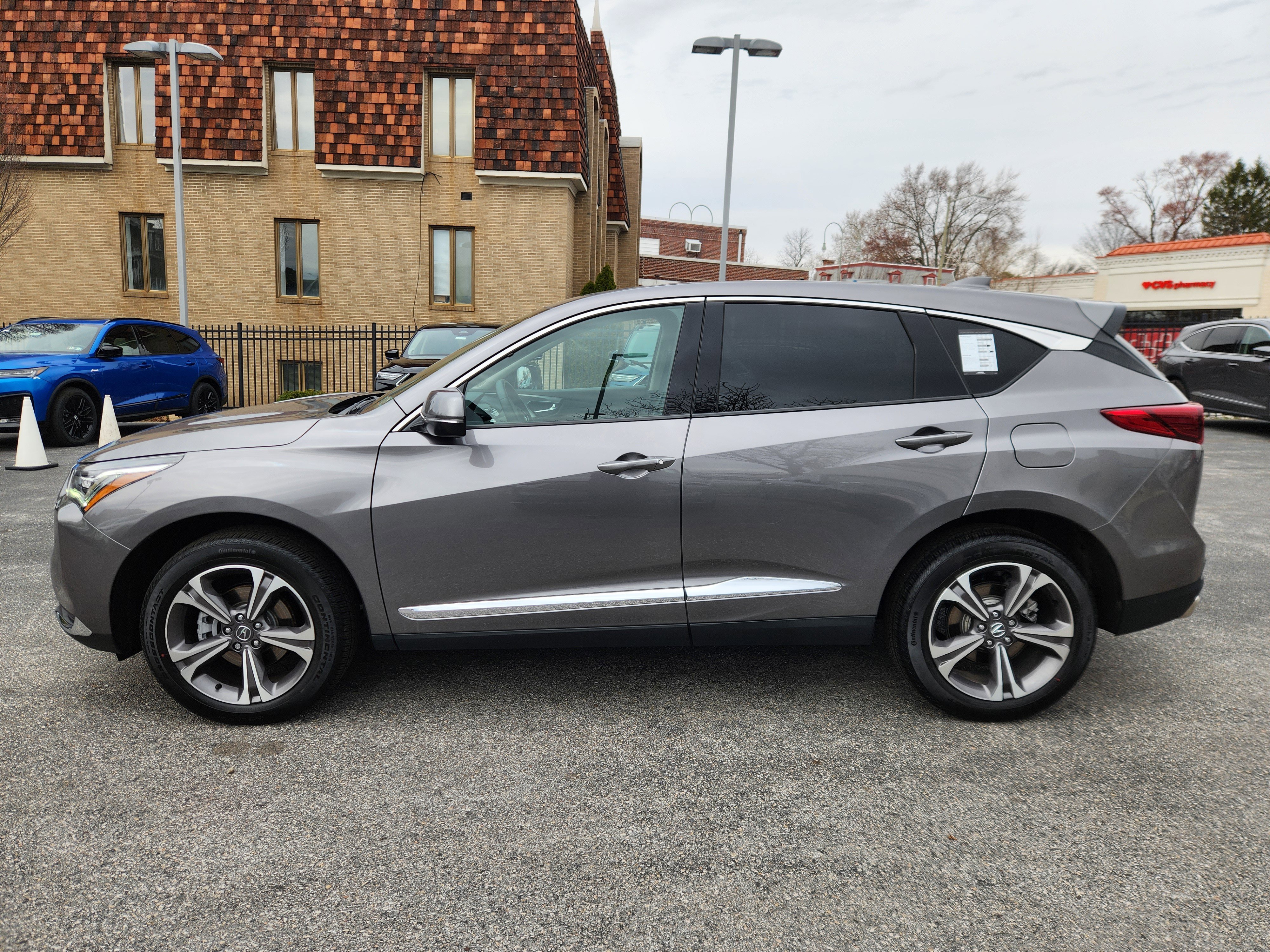 Certified 2025 Acura RDX SH-AWD w/ Technology Package image 5