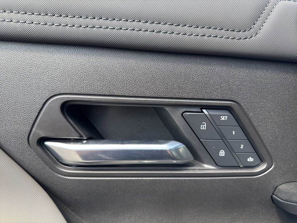 Used 2025 GMC Hummer EV 3X image 12