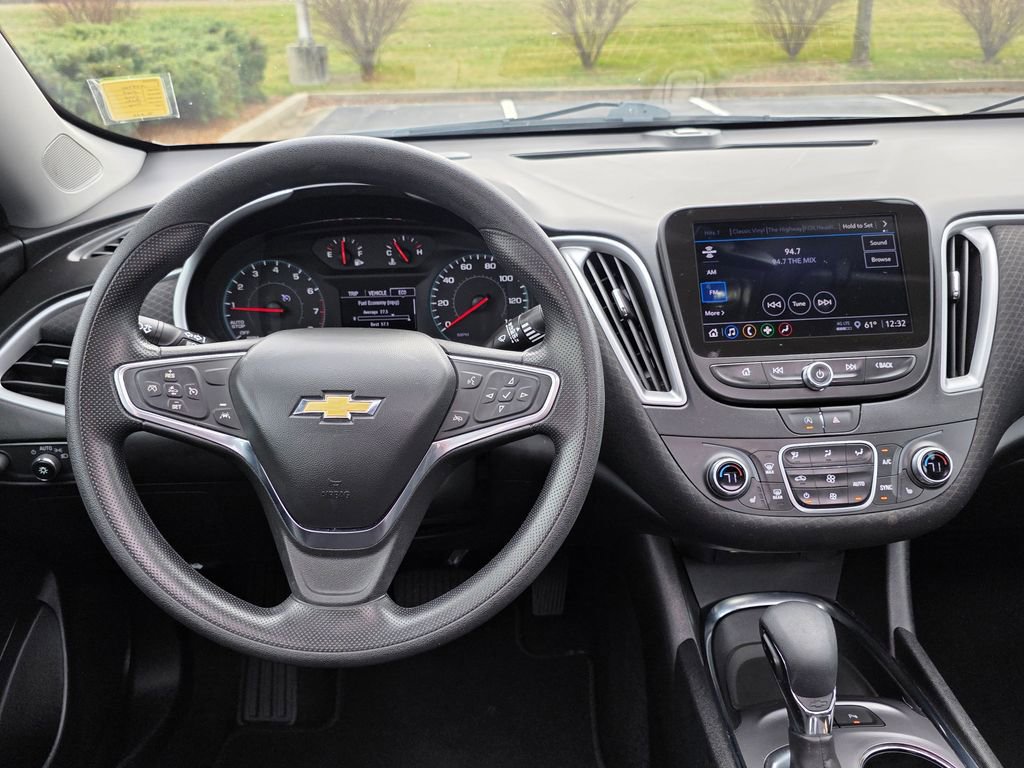 Used 2024 Chevrolet Malibu LT image 35