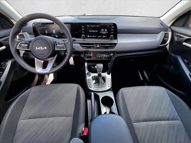 Used 2026 Kia Seltos LX FWD image 16